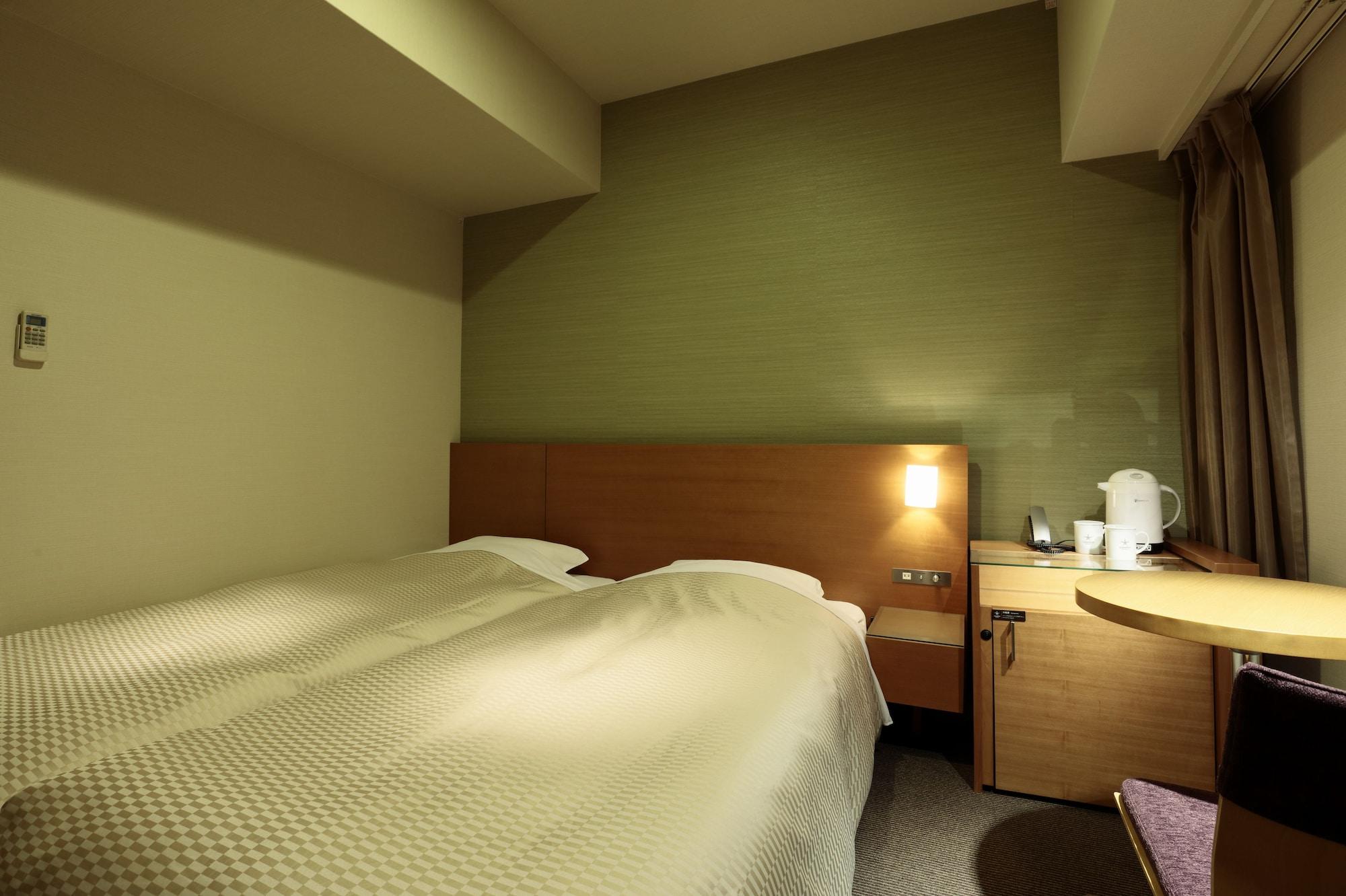 Candeo Handa Hotel 3*